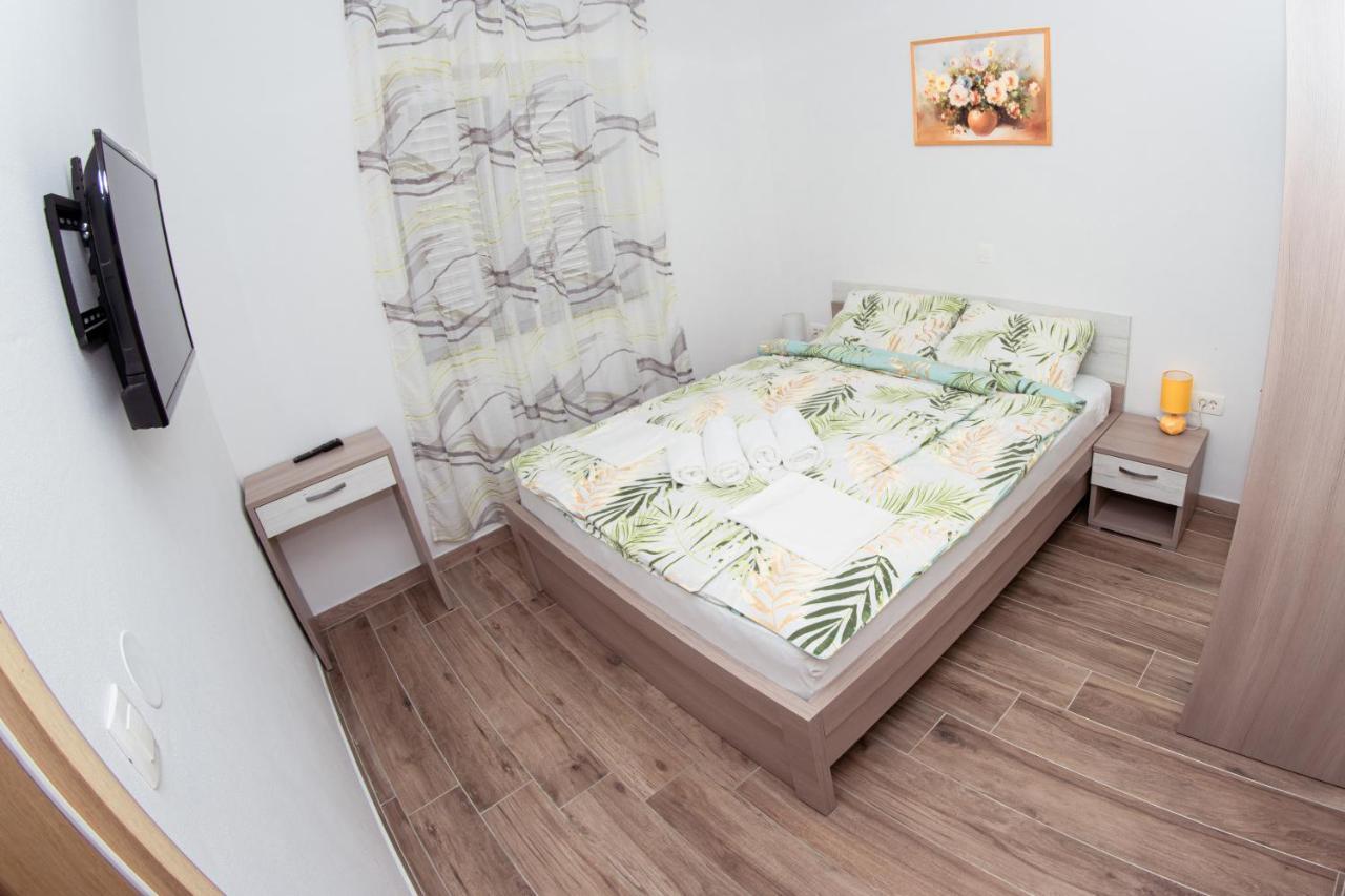 Apartmani Mijo, Biograd Na Moru Exterior foto