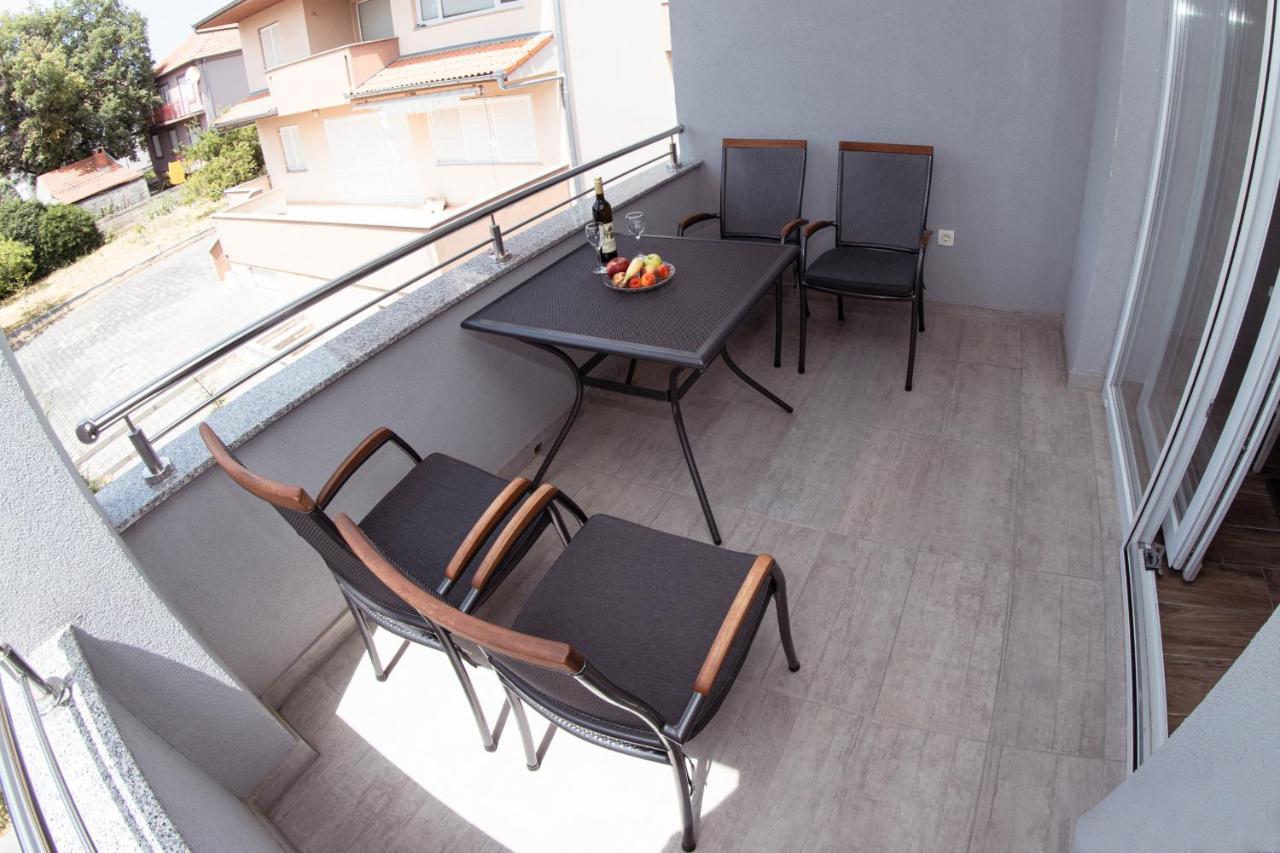 Apartmani Mijo, Biograd Na Moru Exterior foto