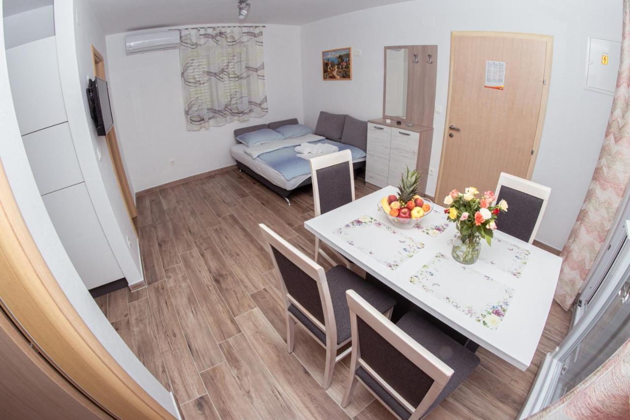 Apartmani Mijo, Biograd Na Moru Exterior foto