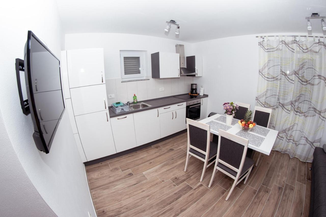 Apartmani Mijo, Biograd Na Moru Exterior foto