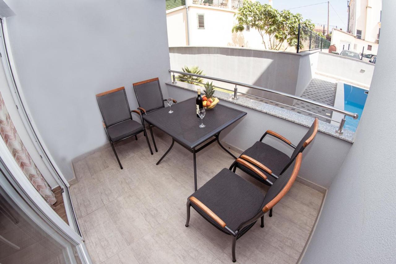 Apartmani Mijo, Biograd Na Moru Exterior foto