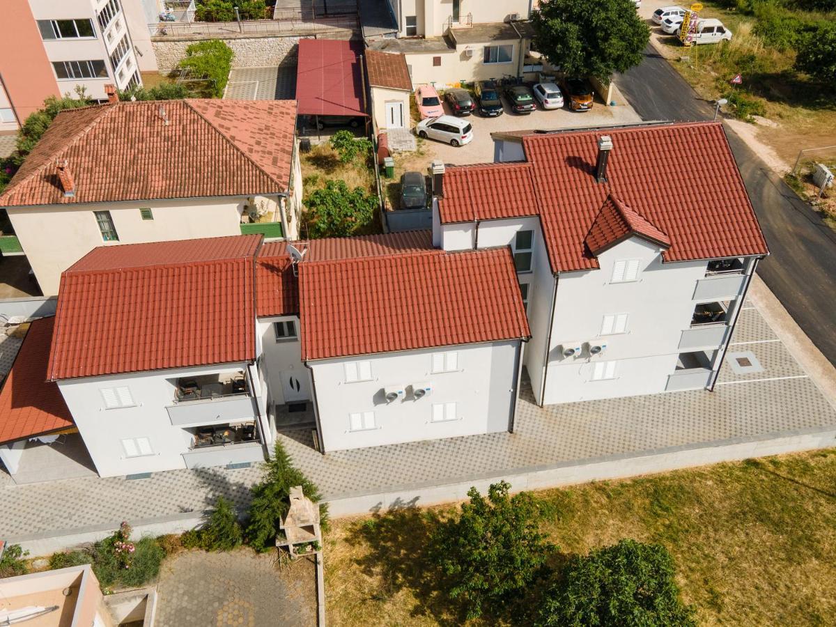 Apartmani Mijo, Biograd Na Moru Exterior foto